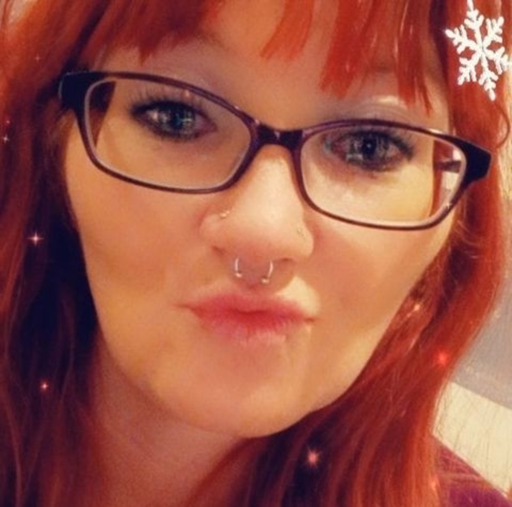 Meet your Posher, Crystal